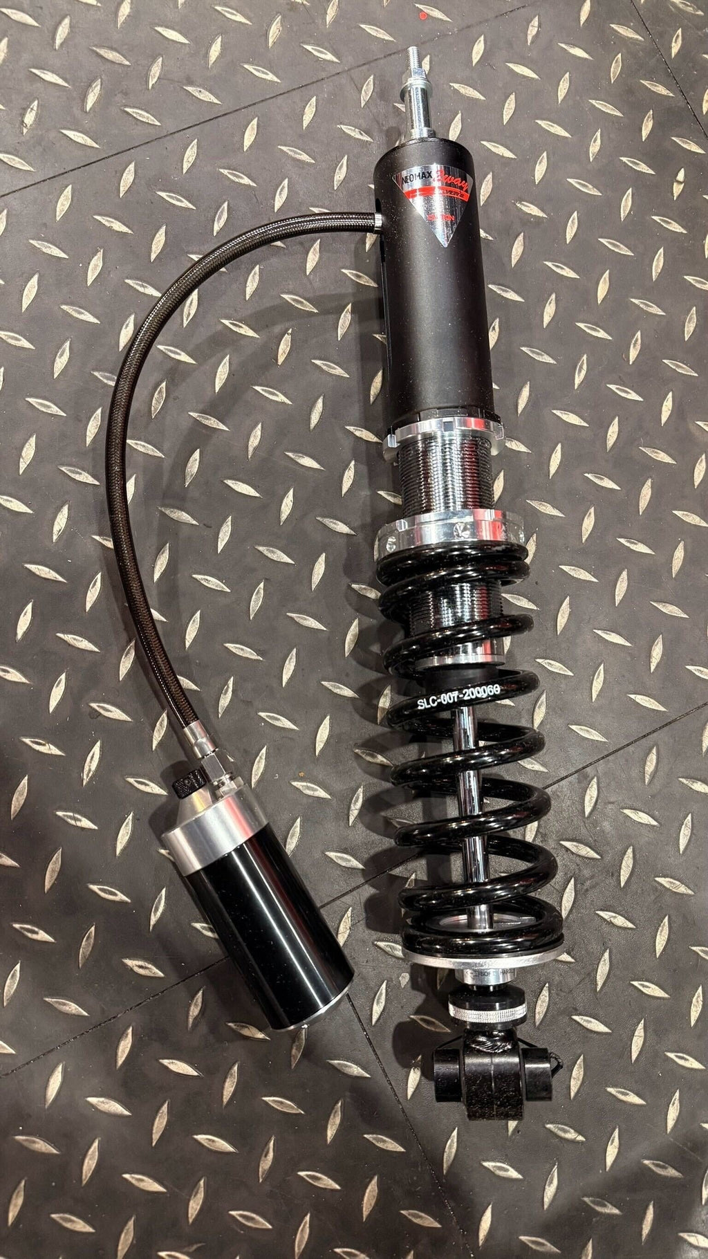 Silver's NEOMAX 2-Way Coilovers Volkswagen Golf 8 GTi (TRUE REAR) 2022+