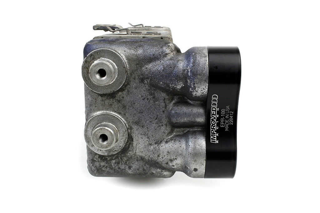 Improved Racing Porsche 944 S2 / 928 Oil Cooler Adapter