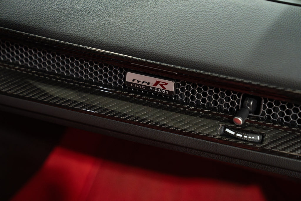 OLM LE Carbon Fiber Interior Dash Cover (2pc) - 2022+ FL Honda Civic / FL5 Type R