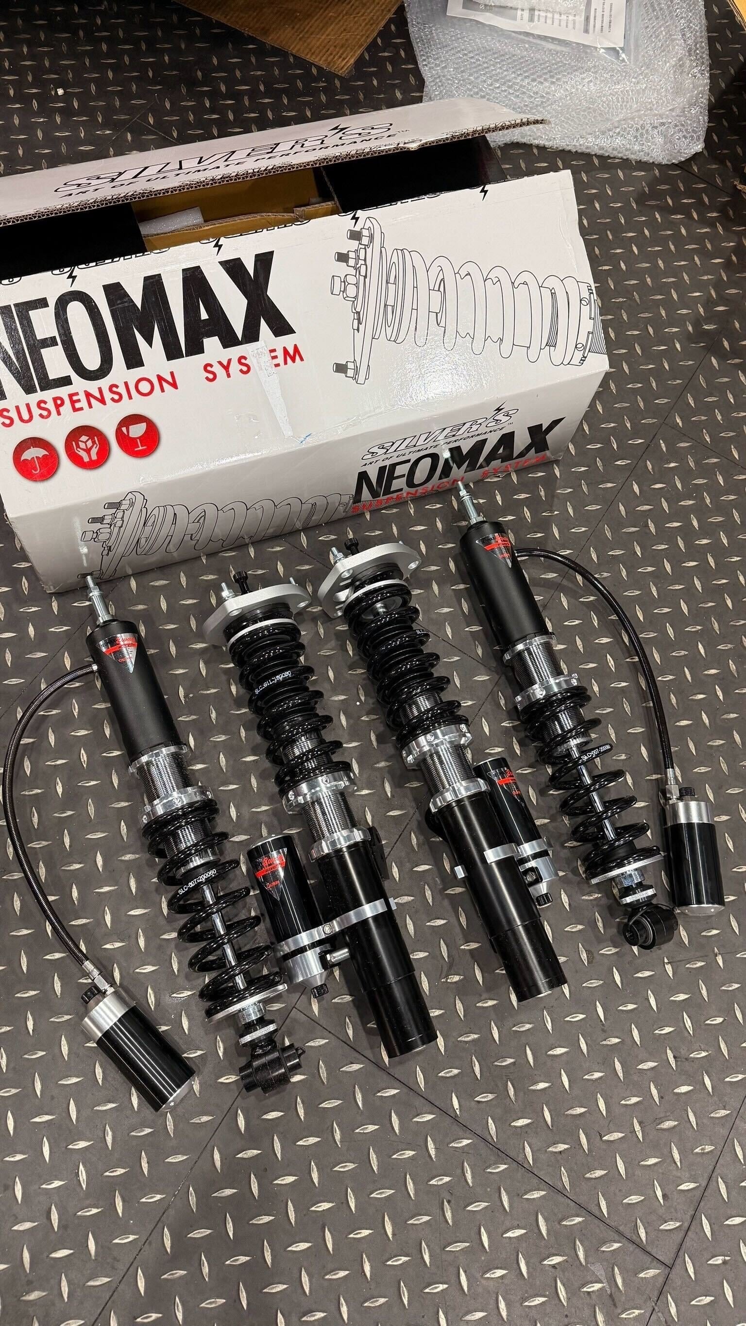 Silver's NEOMAX 2-Way Coilovers Volkswagen Golf 8 GTi (TRUE REAR) 2022+